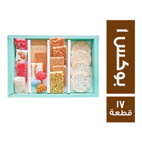 ابو اللبن حلويات مولد بوكس 1 - 17 قطعة